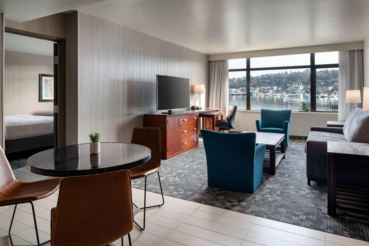 Courtyard Seattle Downtown/Lake Union Exterior photo
